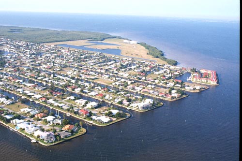 Original Sailboat area of Punta Gorda Isles, very quick boating access